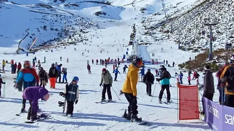 Esqu&iacute; Le&oacute;n San Isidro