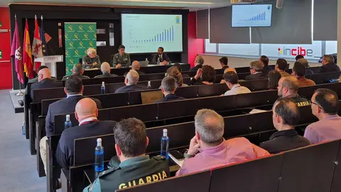 Guardia Civil Le&oacute;n jornadas seguridad bancaria