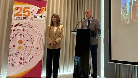 Ayuntamiento e Ildefe becan a 13 alumnos con m&aacute;s de 23.000 euros