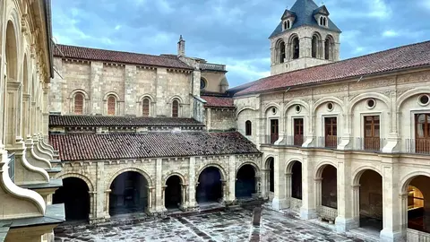 LEON-CUNA-DEL-PARLAMENTARISMO-2-2048x1536