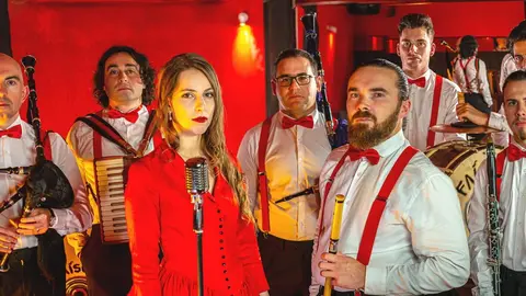 La T&eacute;rmica Cultural de Ponferrada acoge un fin de semana de m&uacute;sica y cultura familiar con Malavara, Lenda &Aacute;rtabra y Fa&iacute;scas da Pontraga (en la imagen)