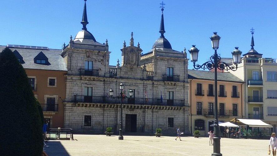 Plaza del Ayuntamiento. Foto de: TripAdvisor.