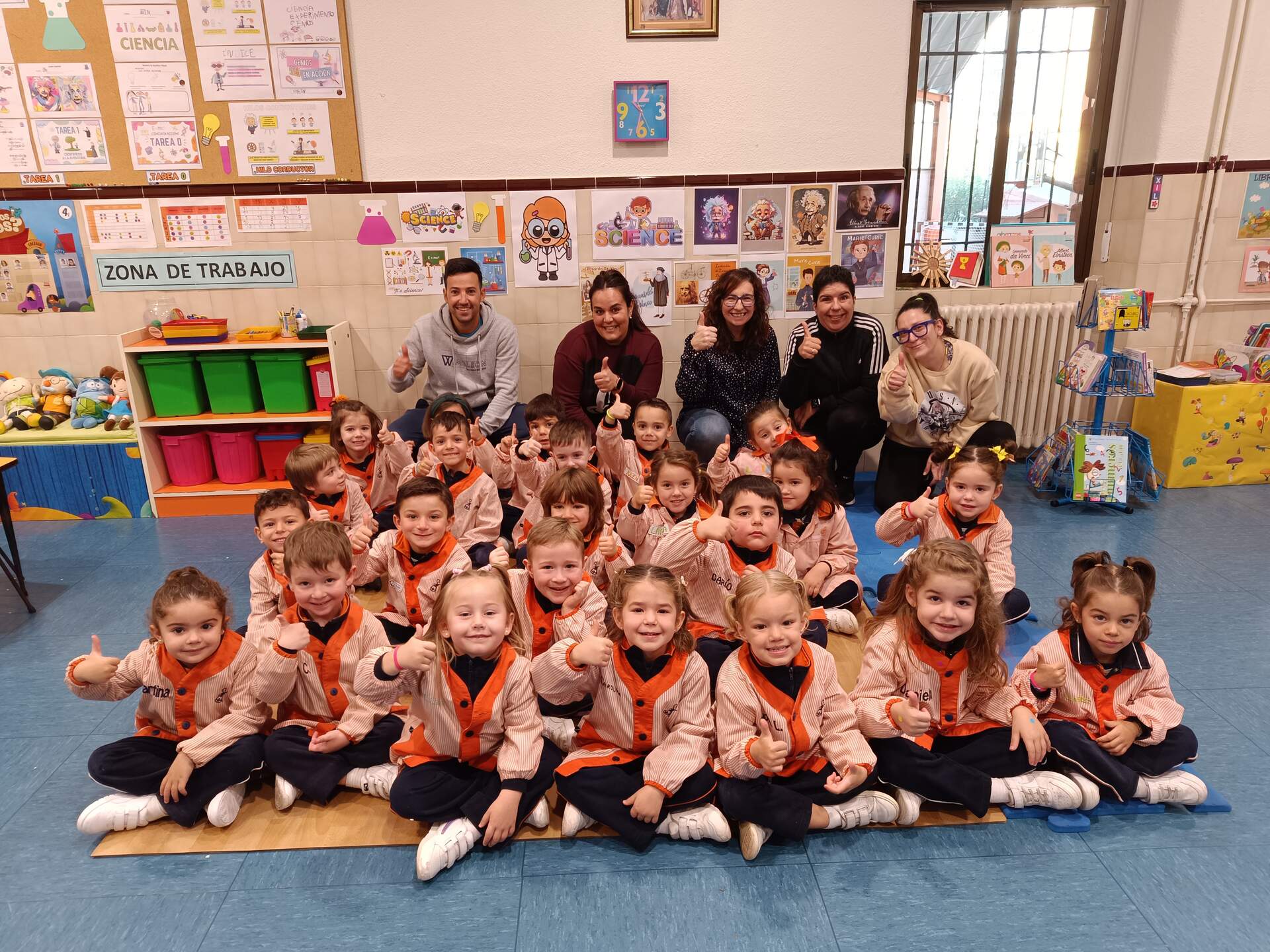 El Colegio Divina Pastora se une al lema #SomosInfancia de UNICEF